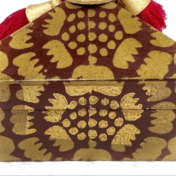 NEW-GOLD Foil Imperial Mae Ping Wood Jewelry Box - Picture 7 of 8